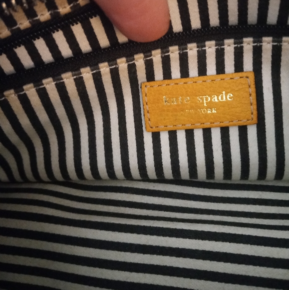 Kate Spade mini purse - Picture 4 of 4